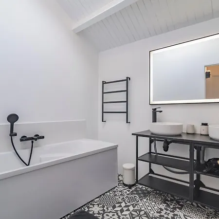 Vila Charmante Maison Proche Centre-ville *